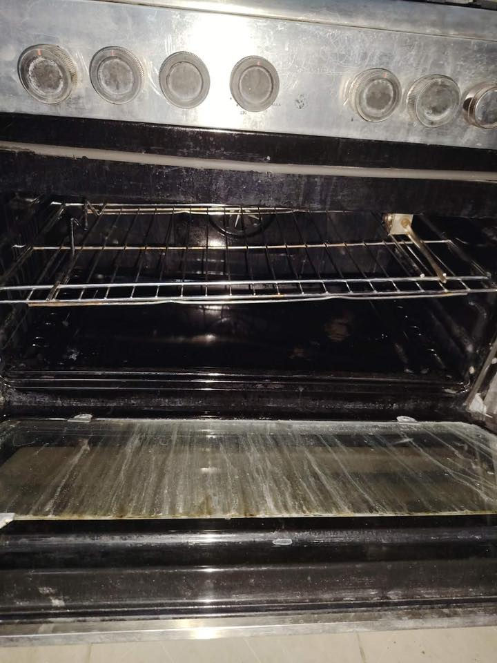 سلام عليكم طباخ مصري  ناره تخبل ونضيف كلشي شغال  السعر ع رقم الهاتف***********
