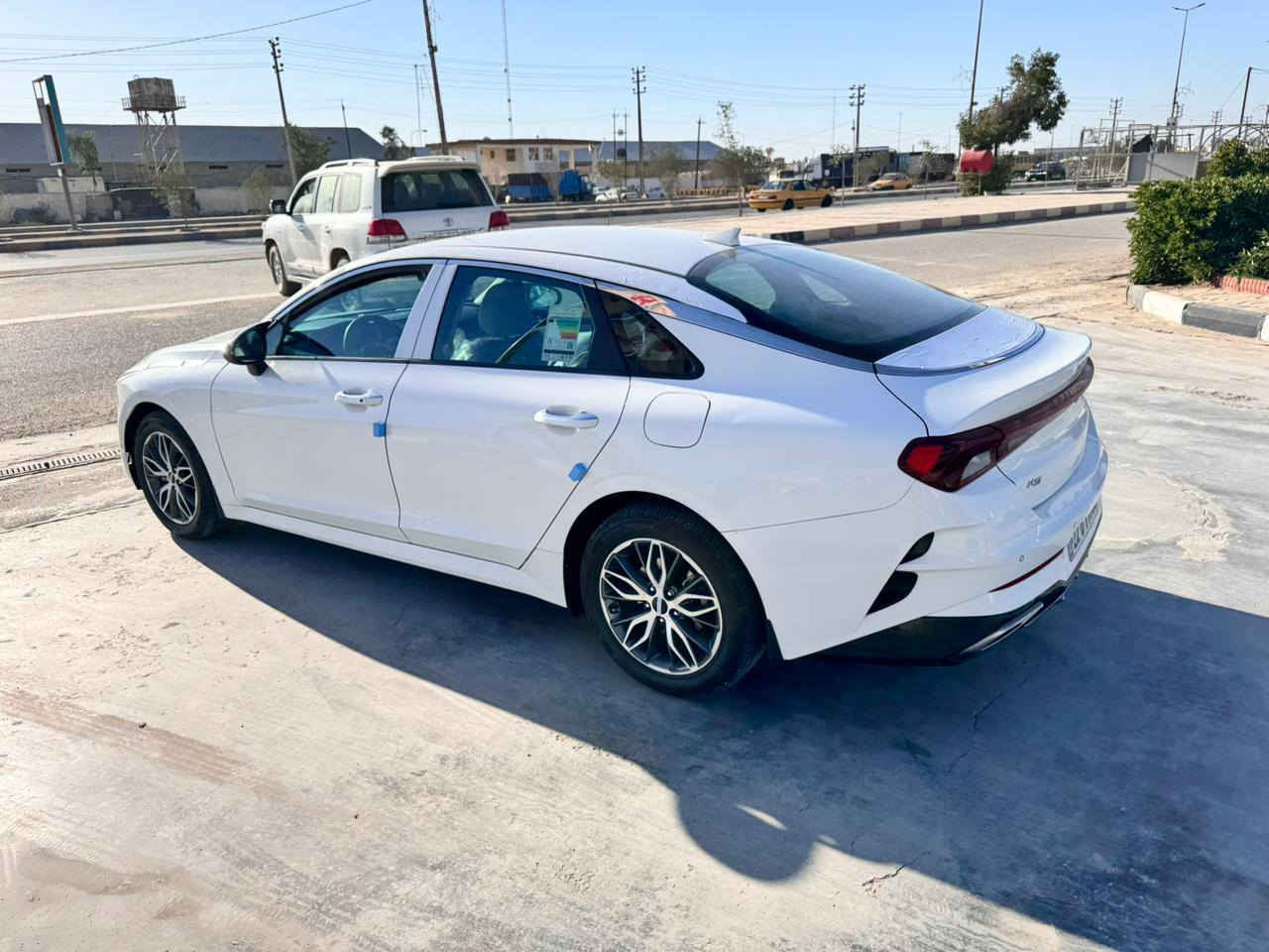 كيا K5 موديل 2022 رقم أربيل الدولي السياره فول موصفات  ماعدى البانوراما محرك ٢٠٠٠ دوش ماشيه ١٠٣ الف  مكفوله صبغ وتبديل بيه بعض الملاحظات البسيطه جداً.   مكان الديوانية مركز. سعره مناسب لشراي. اتصل ع رقم. *********** 

 سونار وتساب. 👍
