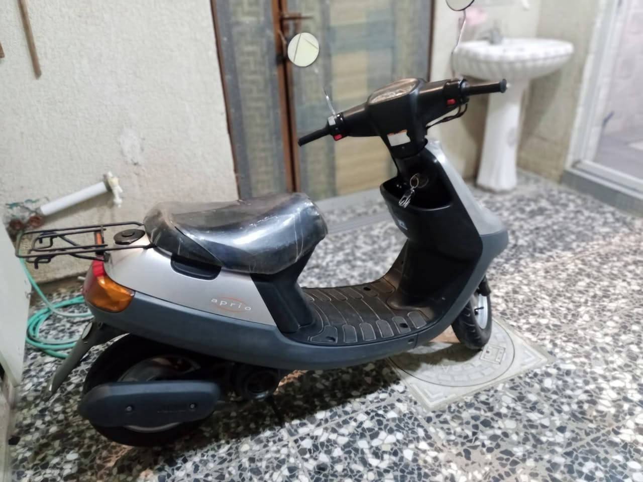 دراجة منغولي خطين البيع سعر ٦٠٠  تصال على رقم ***********
