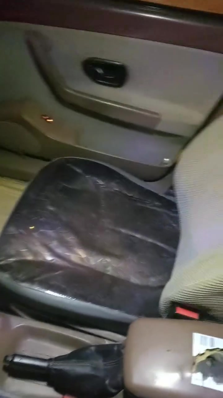 السلام عليكم سمند للبيع رقم بغداد مصفره هيه وغرامات ومداور ثاني يوم سياره حلوه كلش نفس البصورع ماكو شي بيه ميشتغل تبريد مكينه وكير وحداديه مكفوله كله جديد تخم تاير وسنويه 2031مكفوله بيه بس جاملغ نصه بي صبغ سياره حلوه كلش كلش عنوان نجف ***********السعر 30وبيه مجال
