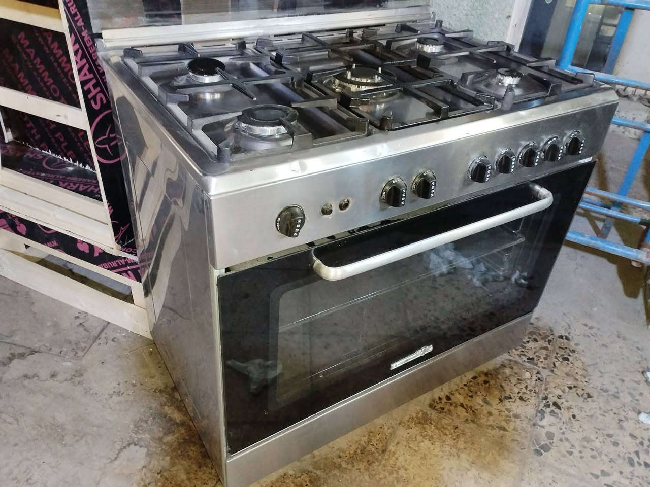 للبيع سعره 200 الف ***********
