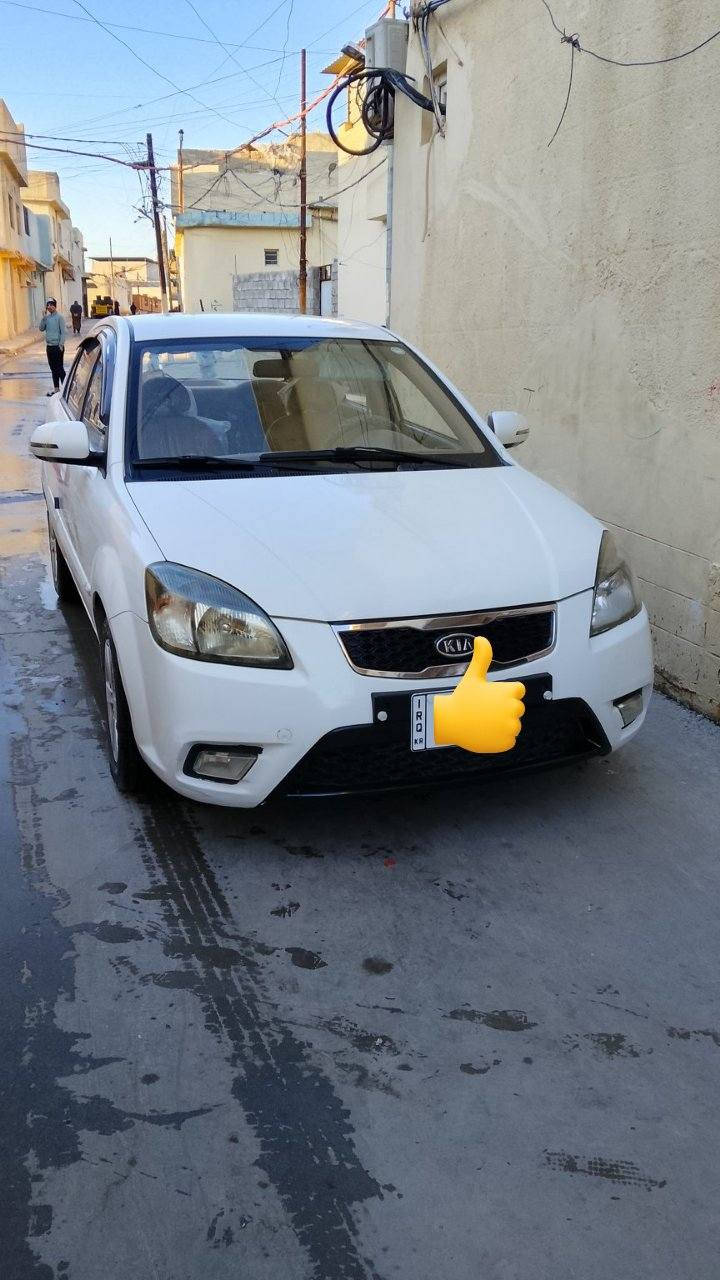 السلام عليكم
كيا ريو للبيع موديل 2011 بدون ضرر محرك 16 كاربون بانزين رقم اربيل بااسمي 
***********
***********

