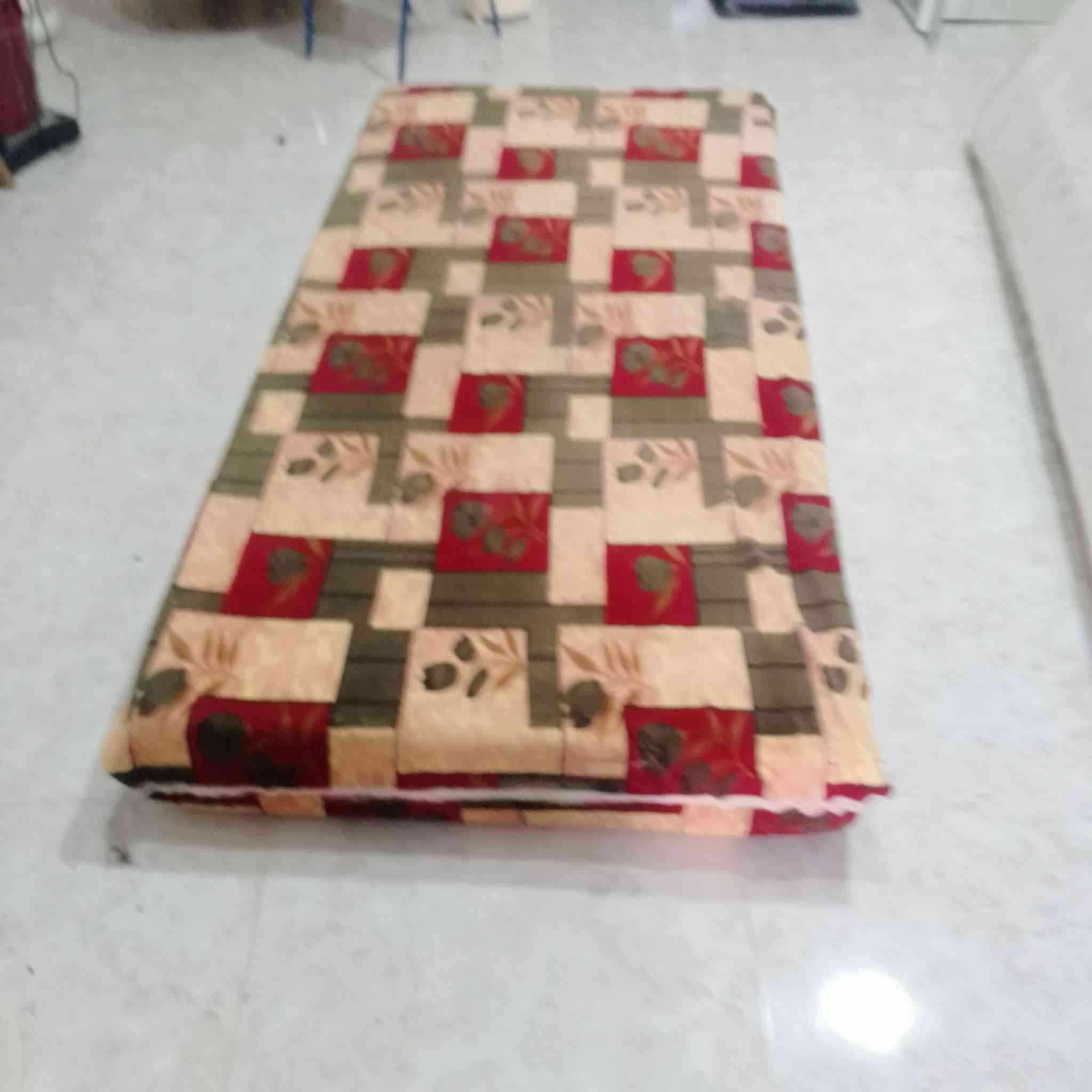 4دۆشەک یەکنەفەری دانەی15هەزارقفڵ***********
