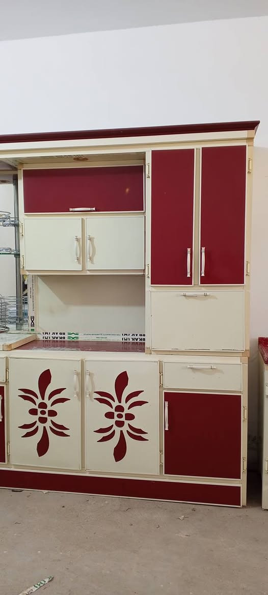 السلام عليكم ورحمة الله وبركاته كاونتر للبيع نضافه فول كل ضرر مابي تسكام ثقيل  للاستفسار خاص أو اتصل على هذا الرقم ***********
