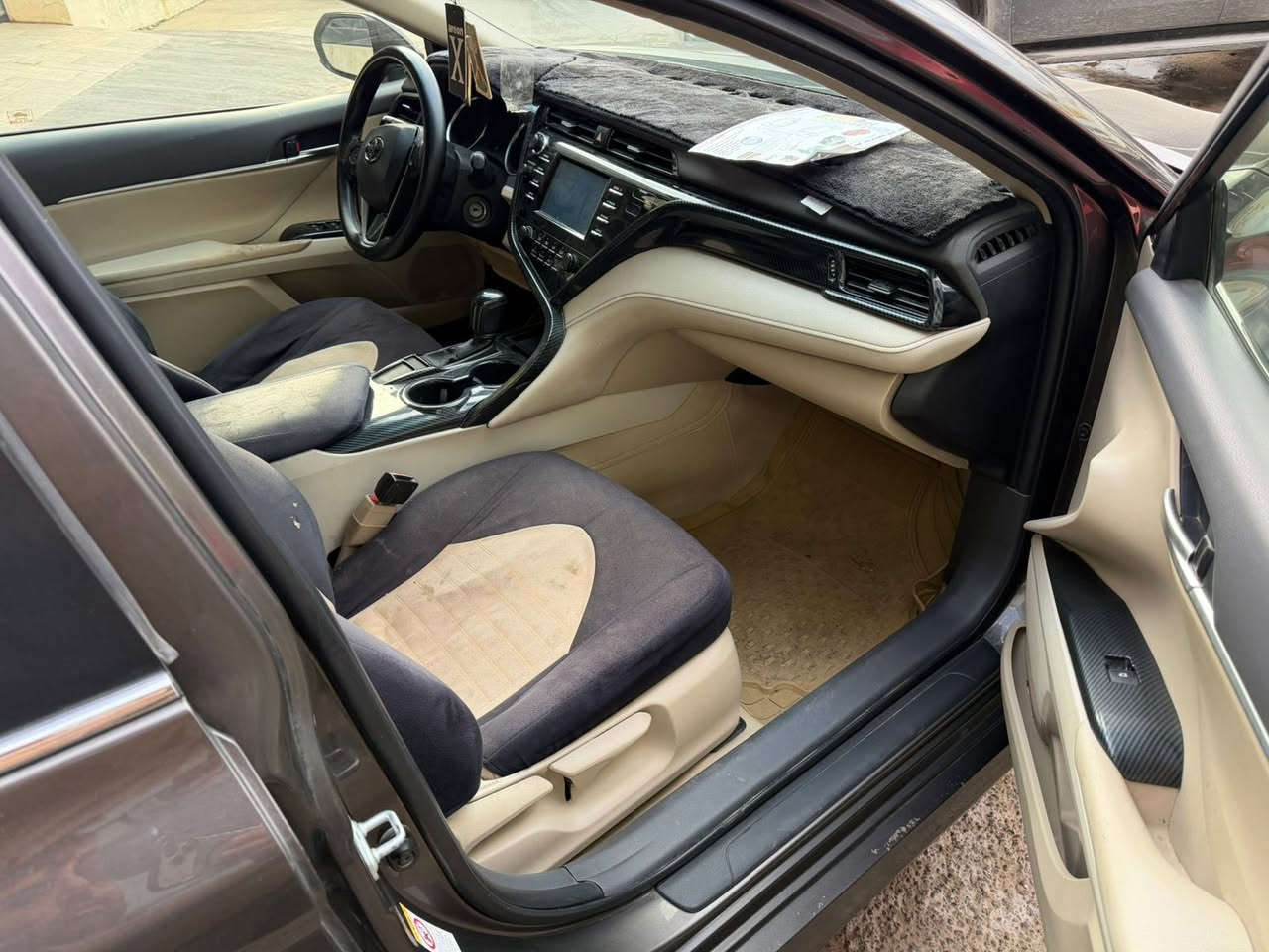 تويوتا كامري موديل 2018
سياره وارد امريكي 
ماشية:120الف ميل 
موصفات:le 
رقم:سليمانيه تحويل مباشر
سياره مكفوله

💎 ســعــر ✅ ::  الــرد تلقائي 📮

بدون ضرر
مكان السياره: صلاح الدين تكريت

رقم صاحب ***********
