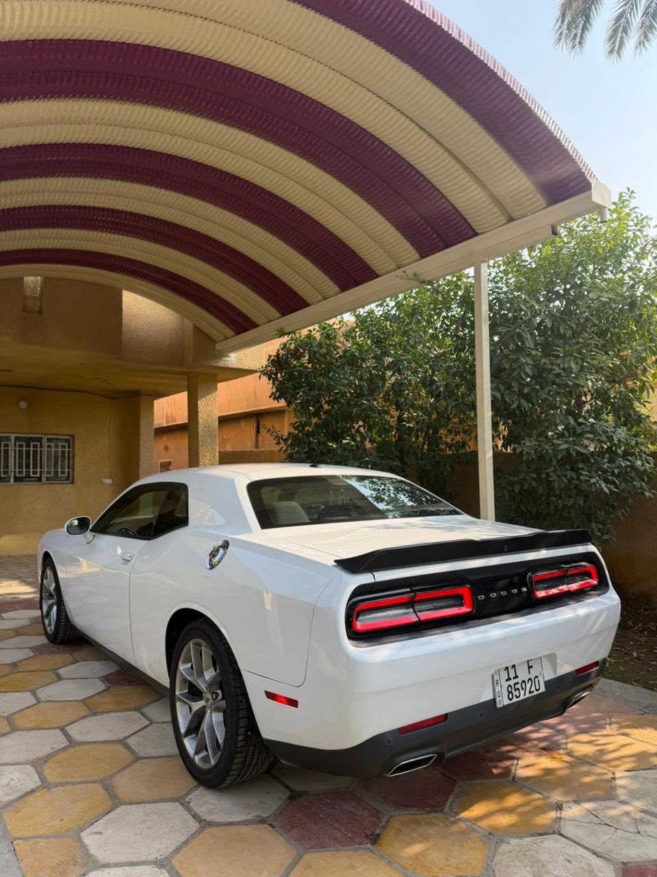 السلام عليكم 
للبيع جالنجر 2023 GT 
مكينة 3600 / V6
ماشية / 36 الف مايل 
حادثها جاملغ وبنيد 
صور الحادث ويه المنشور 
رقم بغداد الدولي ب اسمي 
السيارة جاهزة مابيها اي نقص 
السعر / 200 وبيها مجال بسيط 
مكاني / ديالى جديدة الشط 
للاستفسار/ ***********
