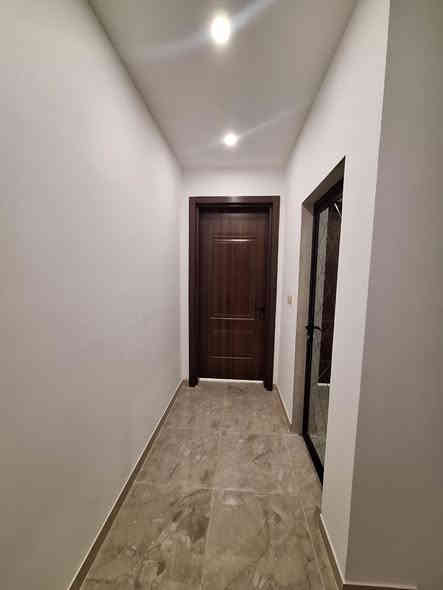 يالله. للبيع دار مساحة ٥٠ م حديث يتكون من ٣ طوابق يقع في بغداد حي الشباب خلف سوق اميمة التجاري محتويات الدار كاونتر حديث 3D. مع المنزل هدية الى المشتري                                               ٥٠ متر
٣ طوابق
٣ غرف نوم+ ٣ حمامات
هول + مطبخ معزول
كهرباء نضام بوري
ارضيه مرمر.                                                                  ٢ تاكي مي نضام نوزل
شبابيك المنيوم دبل جام                                                   للاستفسار. الاتصال على.                              ***********.  او.         ***********.                           مكتب. ركن الحافظ للعقار. بغداد حي الشباب
