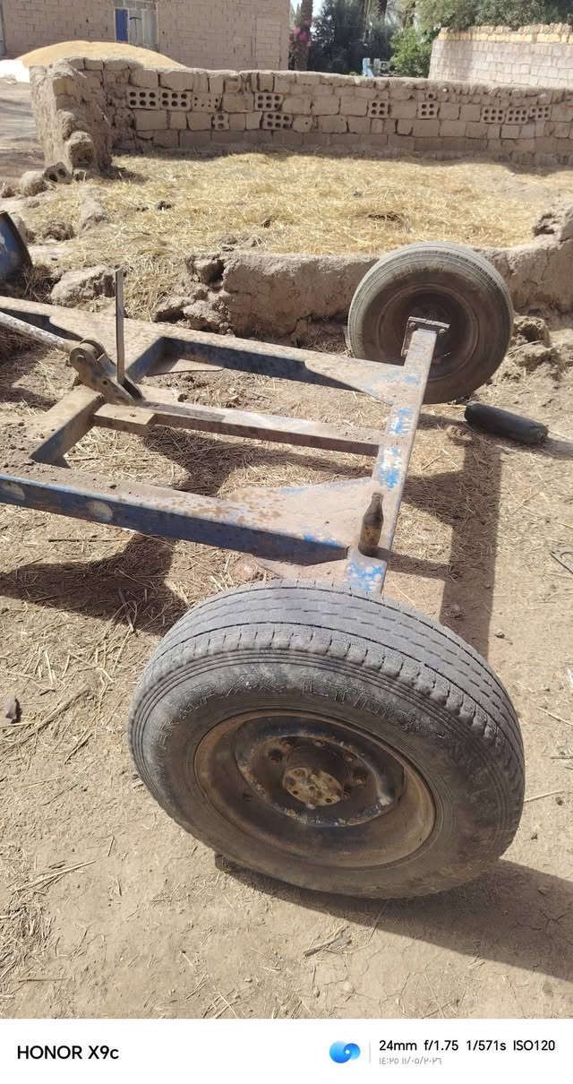 سلام عليكم معدلاان ثلاث أمتار البيع حداده حامد ابو الخميسيه نضيف حديده ثقيل ***********
