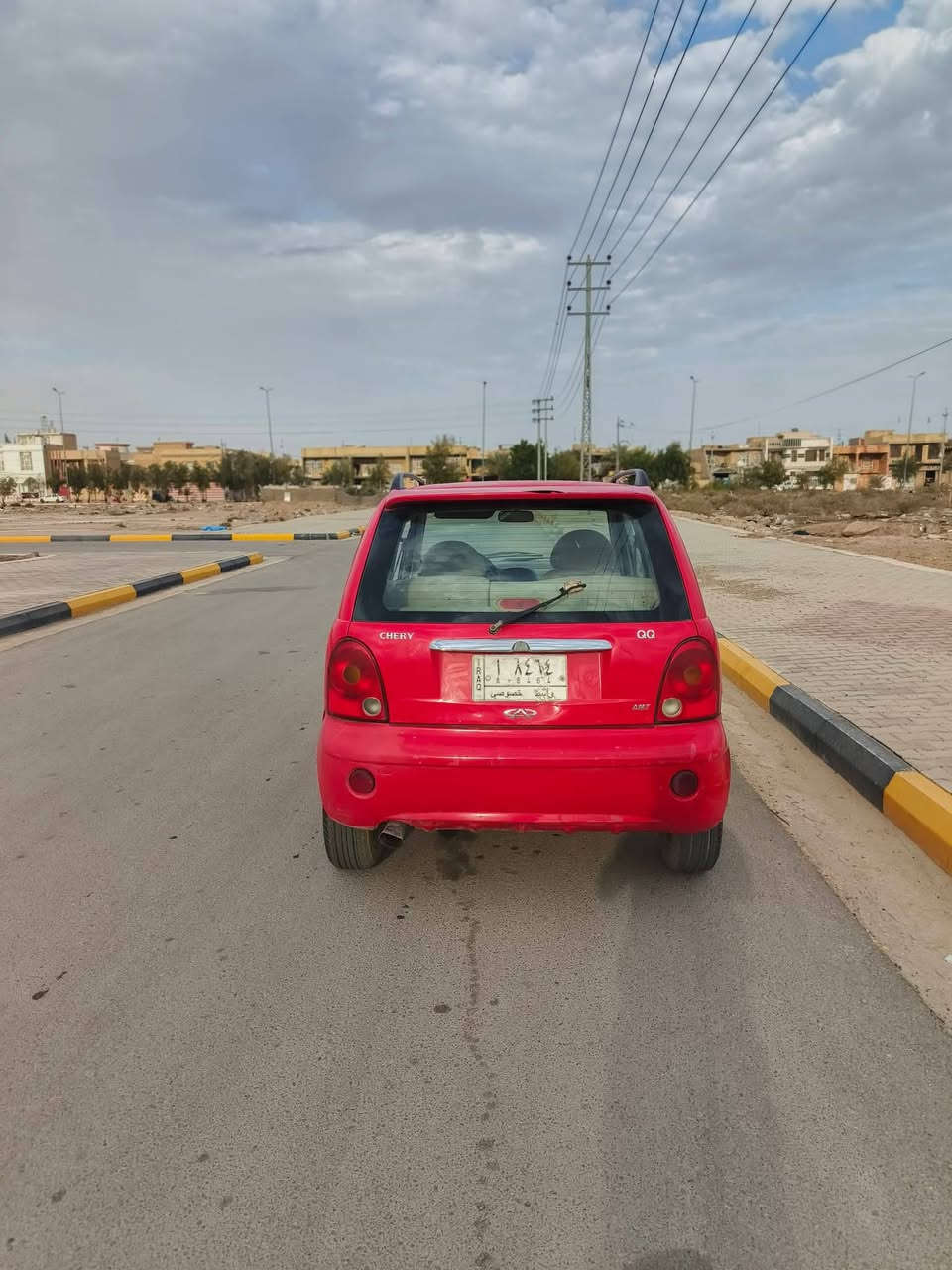 سلام عليكم سياره QQ موديل 2013 كفاله من الضربه والتبديل جاهزة كير محرك حداديه تبريد وكامله من كلشي  السعر 27وبيه مجال حك جيه( ماشيه 80) مكان سياره واسط الكوت داموك
ولسياره كير  أوتوماتيك 
الرقم ***********
