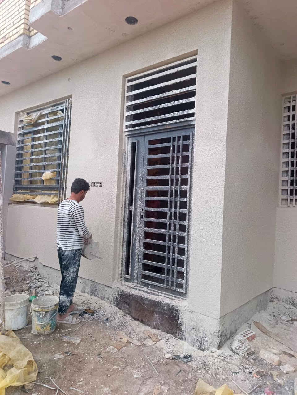 كادر لبخ وبياض شغل درجه اولى اخذ ع المتر او مقطوعه وهذا رقمي ***********
