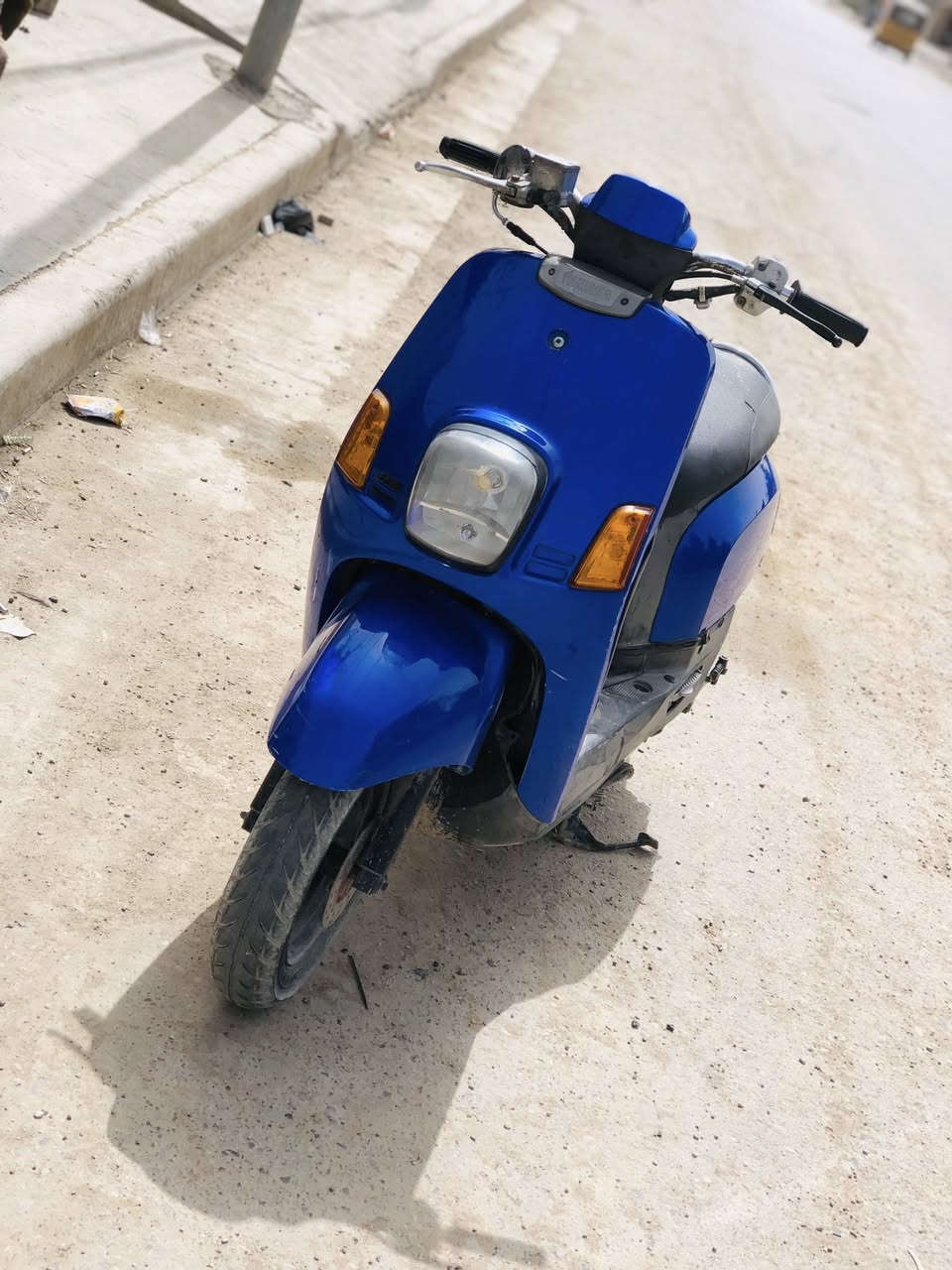 سلام عليكم بوليس لبيع بيه خيط تبخير وبيه صوت بلكلج الامامي كهربائيات كله شغاله سلف هندر شغال نص نكره سلف تشتغل دراجه ما مفتوحه رايده ب400وبيه مجال العنوان بغداد المدينه ***********
