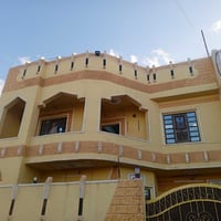 الديوم المربع الذهبي • ١٠٠م • ٣ غرف