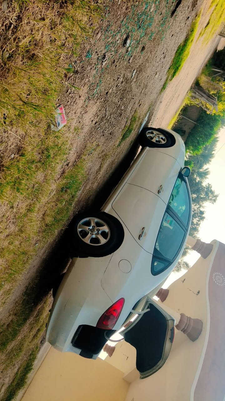 الإنتر 2010 خليجي السياره بيها طخه زغير ب باب الأخلفي ولامي تحويل ثاني يوم سعرها ب 118  وبيها مجال مكان السياره بغداد المحموديه واتساب ***********
