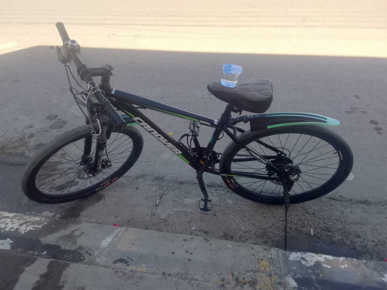 دراجه للبيع اي عيب مابيها للستفسار راسل الصفحه


**إذا كنت صاحب هذا الإعلان وتريد حذفه لأي سبب، رجاءا أرسل رسالة إلى الدعم الفني**