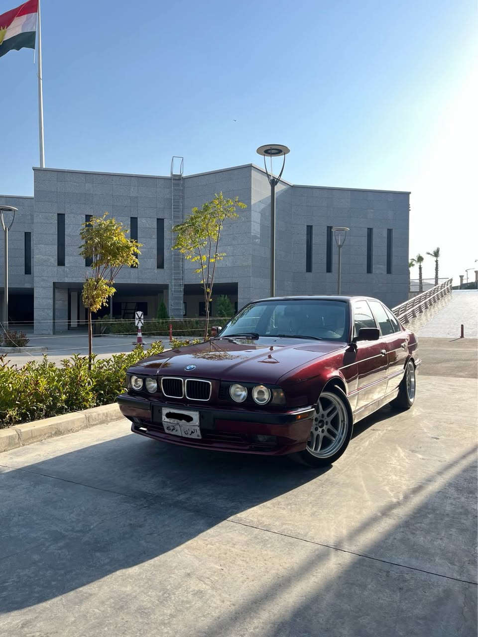 BMW 525i
گير تو ماتيك. 
تبريد  سه ر سويچي
گير مه كينه شه رتن 
مه كينه كه بسه 
موديل 92 
عام بخ بو جاني 
سعر 68 وه ره قه و مجال و غرامه 10وه ره قه دي سعري ين خاري 
***********📞📞📞 زاخو, دهوك
