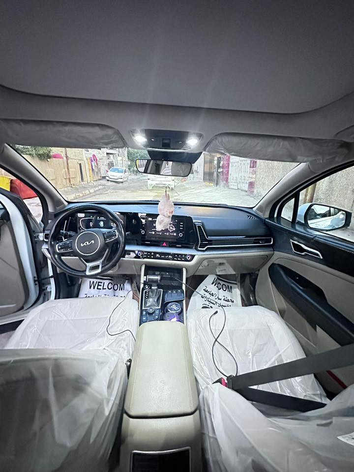 السلام عليكم للبيع سبورتج موديل 2022 خليجي فول مواصفات 
رقم اربيل تريد تحويل او وكالة موجود
السعر 225 وبيه مجال
العنوان بغداد الغزالية
***********
***********
