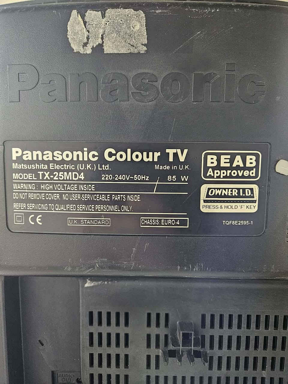 سلام عليكم مكلف بنشر. مكلف بنشر.  بان سونك. باله  uk. منافذ av ....skart حجم 25 جهاز بمعنى الكلمة تحفة.  سعر 110  للتوضيح  الاخ  ضاربه نايلون للحفاظ عليه جهاز مابي شخوط. رقم صاحب التلفازيون رقمي 
***********
وبي واتساب
