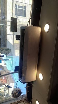 يوجد سبلت واحد ونص طن جديد جنرال صار شهر من أخذته  سعره ٣٥٠ قفل  07700...