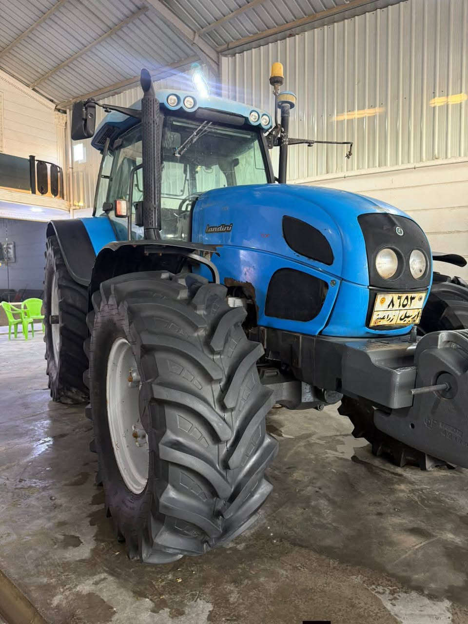 لانديني حجم 185 رقم اربيل  موديل 2008  مكينه وضع شركه للاستفسار الاتصال ***********
ترهم مراوس بسياره
