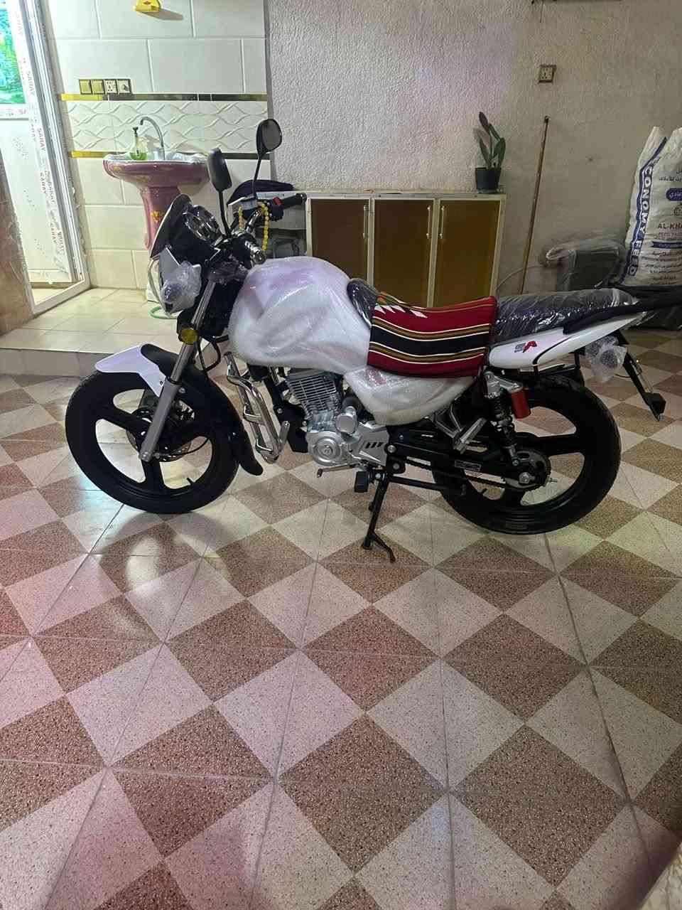 سنكي مديل 25 فول نضافه
كفاله عامه إلي يحب يقتني يتواصل ***********
