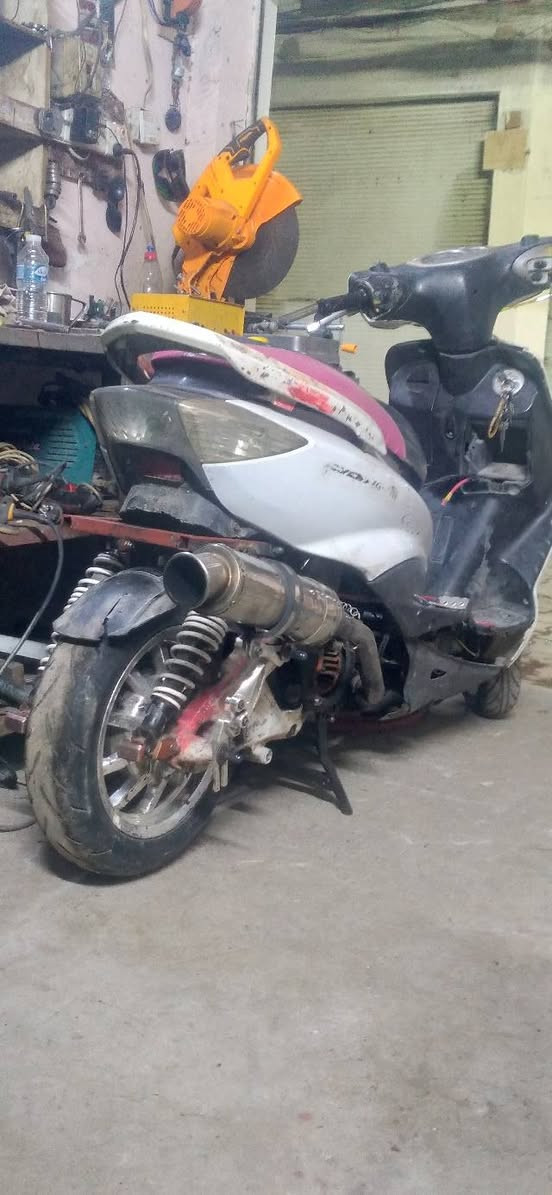 للبيع شتريد موجود
