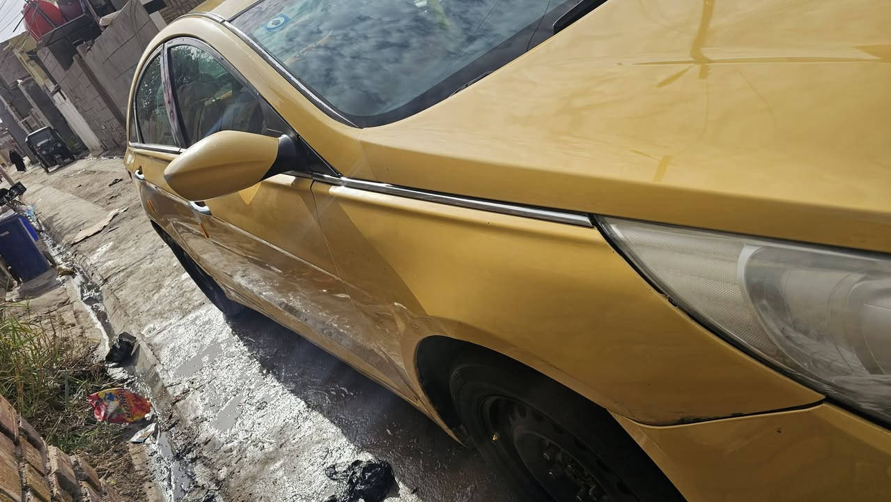 السلام عليكم
سوناتا موديل ١٣ أمريكي 
جاهزه تخم تاير دوشمه تغليف رضيه
كهربائيات عله ٢٤ حبايه
ماشيه ٢٠٠ ألف ميل مامتعوبه شتغل عل مخابره 
رقم نكليزي 20 ديالى مشروع وطني مداور ثاني يوم 
حادثهه جاملغ وبنيد سونار بيهه 
ترهم مراوس بموديل احدث 
سعر 85 وبيها مجال 
للاتصال/ *********** /
