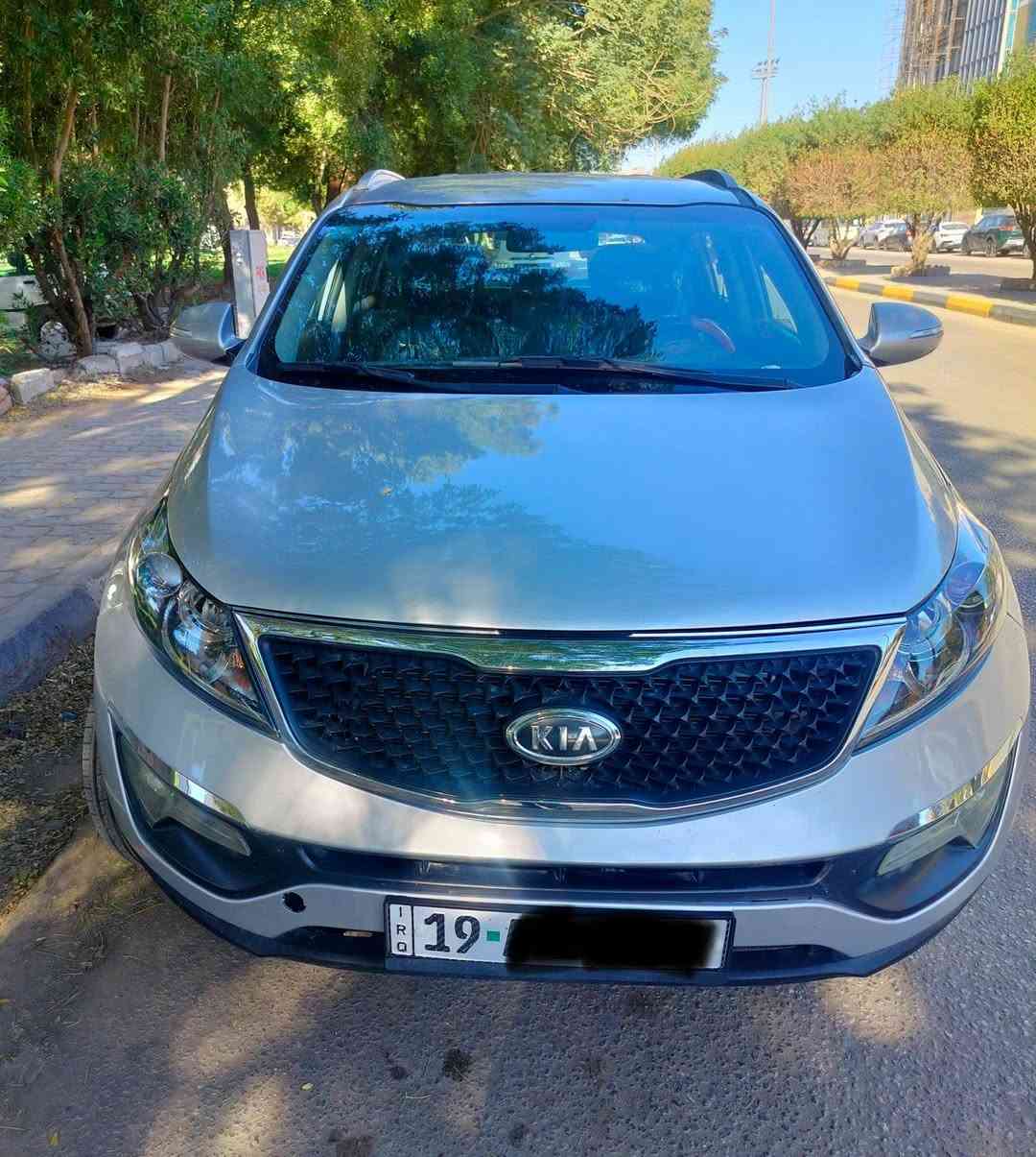 سبورتج 2015 امريكي للبيع 
مواصفات
كير + محرك مكفولات
منظومة تبريد جيدة
شاشة + كامرة بلادي
تحكم ستيرن جهتين 
ويل كروم
اشاير بالمري
وضعيات قيادة
تخم تاير جديد 
حدادية جديد
رقم كربلاء دولي
مكان السيارة كربلاء 
السيارة كاعدة واحلى من الصور 
السعر 127$ وبيها مجال بسيط
السيارة بيها قطع صبغ بدون حادث للاستفسار الاتصال على الرقم ***********
