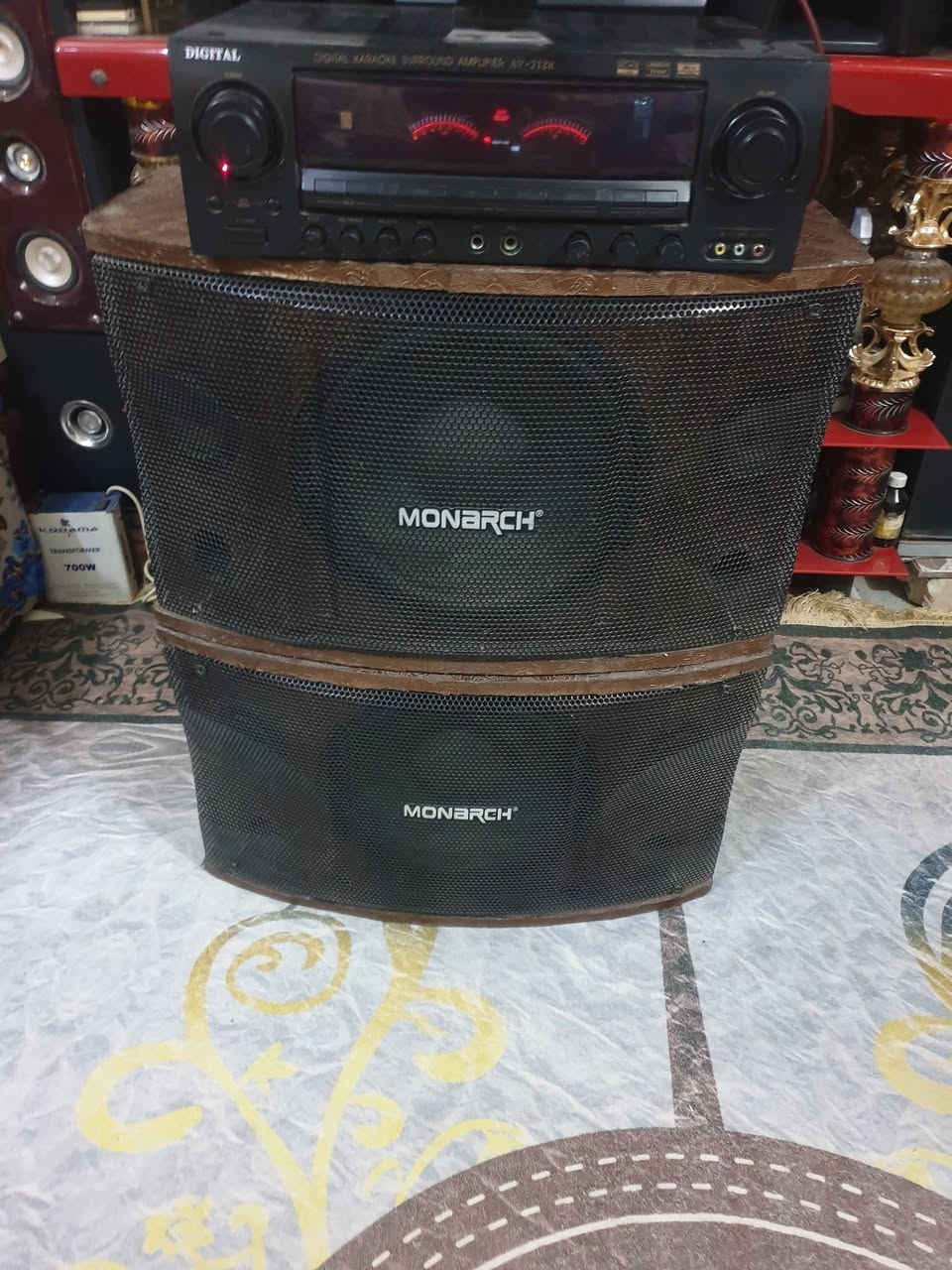 ام بلي فاير دجتل  ياخذ اربع سماعات١٥٠٠ واط مع سماعات كل تك ٥٠٠ واط موضح بالفديو والصور  سعر المجموعة  ٢٠٠ الف  الحلة مهندسين الاتصال على الخاص او موبايل  ***********  يوجد توصيل
