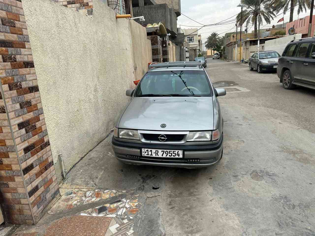 السلام عليكم
اوبل فكتره هاج باك
السياره مصبوغه عام جماليه
تخم تاير جديد
باتري جديد
لايت زنون 
مكينه وكير مكفوله
كير اوتو
محرك 1800
مديل 1992
السعر 45 وبي مجال حك الجيه
مكانه بغداد الشعب
***********
