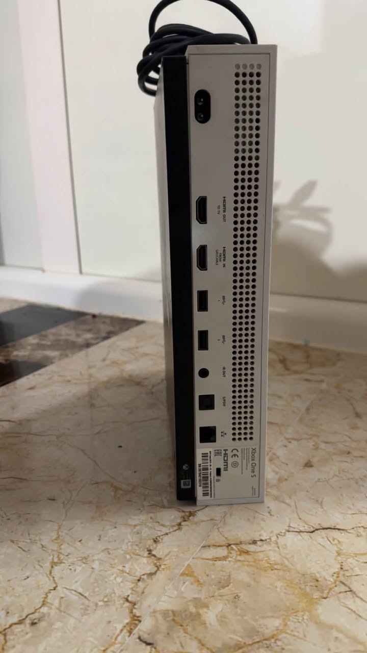 للبيع Xbox one s
واحد تيرا 
تك يده 
فول نظافه 
مستخدم شهرين فقط
سعر 230 وبي مجال بسيط 
عنوان سهل نينوى كوكجلي قرب سيطره


**إذا كنت صاحب هذا الإعلان وتريد حذفه لأي سبب، رجاءا أرسل رسالة إلى الدعم الفني**