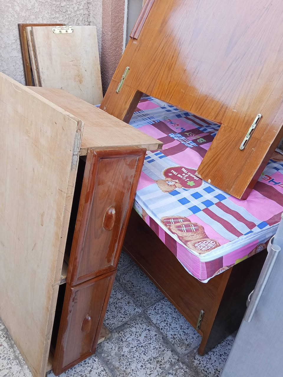 السلام عليكم عندي غرض للبيع مكاني بغداد حي العامل ***********
