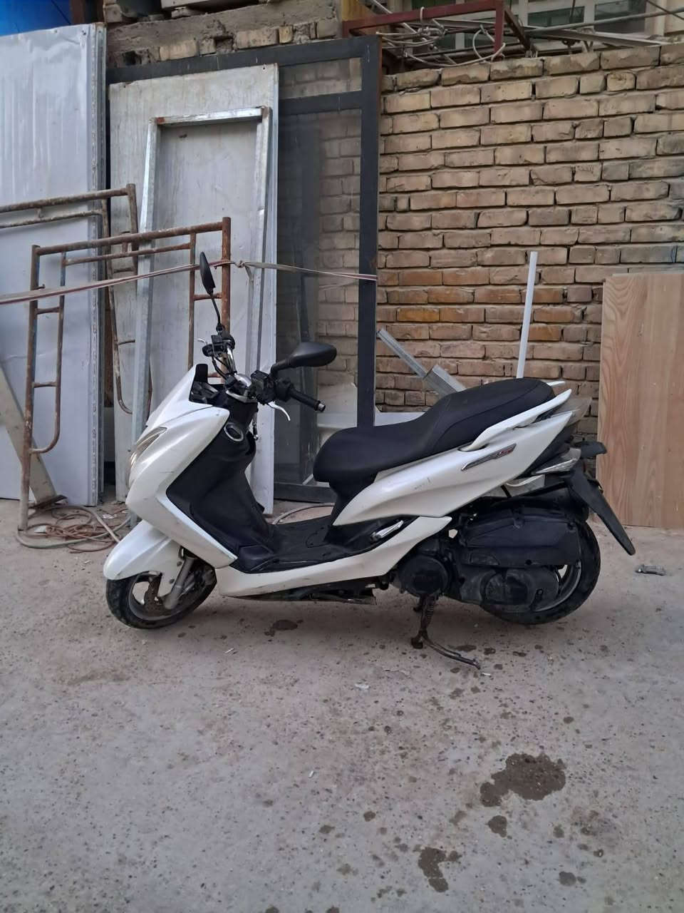 سلام عليكم ماجستة اس ياباني موديل ٢٠١٦ قبق نفخ سكليتر خطين لايت زنون ابو المروحة بكلايت لد نكرة سلف شلعة معدل فول محرك مكفول من التبخير والتنقيص والنضوح نقصهةطوافة بانزين واكفة وتاير امامي تعبان السعر مليون وربع ١٢٥٠ مكاني الشعلة رقم ***********
