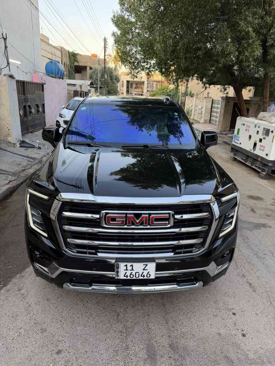 السلام عليكم 
جئ ام سي فئه الافيشن موديل /2026 فول 1/1 ماشيه /2000/ كيلو متر يعني زيرو مكينه /5300 / بجم السياره امغلف بي بي إف  
المكان السيديه السياره رقم بغداد او بسمي  السعر / 110 / مليون عراقي   الاتصال على هذا الرقم 
                ***********
