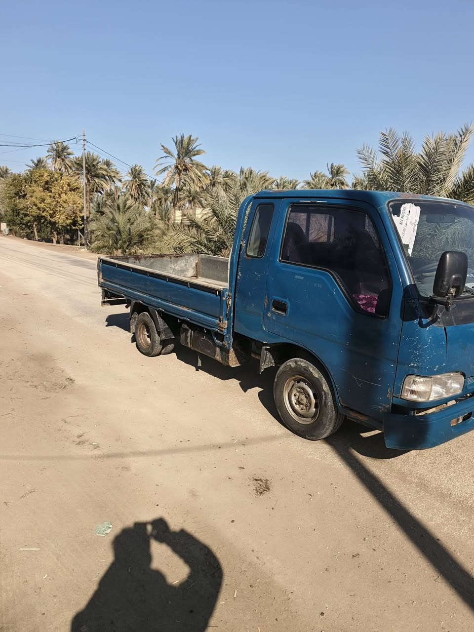 سلام عليكم إخوان كيا حمل للبيع مكفوله كير ومكينه واكسن مكاني نجف كوفه موديل 2000 السياره بسمي السنويه بعده سعره 58 الشراي يتصل عله الرقم ***********
