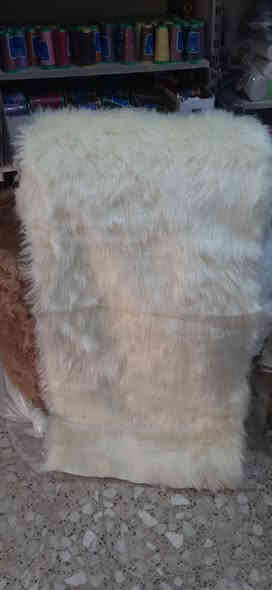 الي وصوني على ابيض 
اجاني ابيض وصحراوي 
واوف وايت
خرازيةرياض المحاويل 

الشارع التجاري 
***********
