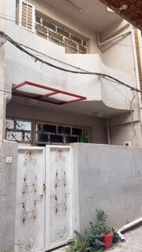 بيت للبيع داخل قيصريه في شارع عمر الاعظميه المساحه 45 يحتوي على هول مط...
