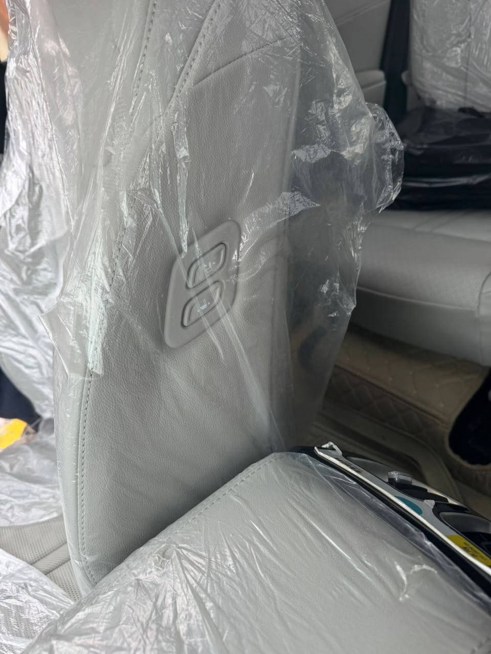 سورنتوموديل ٢٠٢٥ فول مواصفات بنورامه ويل عشرين كشنات جلد تدفئه ٣قطع تبريد جنطه كهرباء كير ماوس ويل ٢٠ ماشيه ١٤ ألف ضمان من شركة اكدال   رقم اربيل بسمي *********** مكانه النجف ***********
