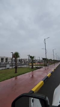 مو بس سكن… تجربة هدوء وأمان في مجمع بوابة الكاظمية أثناء المطر 🌧️🏡 📍 ا...