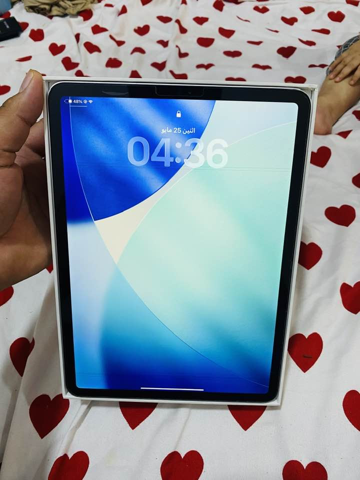 ايباد برو m2
بطاريه 94
جديد بمعنى الكلمة شرط الفحص 
ما مفتوح وفحص وين ما يعجبك 
بوبجي 120 فريم بي خطوط شعرايه وما ماثره ابد لا لمس ولا اي شي مكاني بصره 450 قفل من لأخير 
***********
