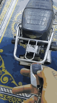 السلام عليكم دراجة ايراني موديل 2025 خمسة كير سلف هندر اوراق اصولية كهربائيات كلها شغالة تشغيل عن بعد بصمة محرك 200 ضاغطة وزنجيل السعر 800 بيها مجال قليل دراجة جديدة رمبة  العنوان بغداد الشعلة
***********
***********
