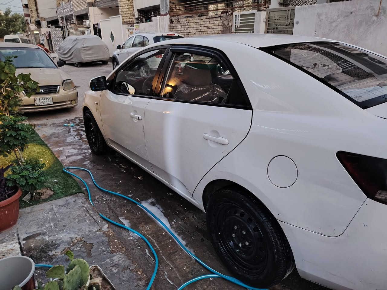 السلام عليكم
كيا موديل ٢٠١٢ محرك ١٦٠٠ جي دي اي
 باب الصدر تبديل و الأصلي موجود بي ضربه بس بدون داخل
تبريد شغال خير من الله
حدادية ٨٠ ٪
السعر ٨٥ 
***********
