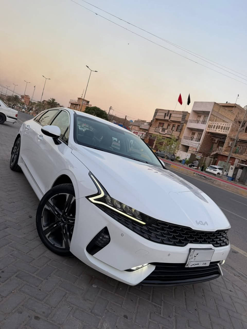 السلام عليكم
كيا K5 2023 خليجي ضمان الشركة الدولية 

ماشية : 31 الف كيلو متر حقيقي 

رقم بغداد 

فول مواصفات قمارة حديد

بصمة عدد 2 

تشغيل عن بعد

حساس امامي خلفي

ويل كب حجم 18 

كامرة خلفية

5 انظمة قيادة 

قطعتين تبريد

تبريد شاشة

مري شفط

اشاير بل مري

نفكيشن 

ليد نهاري

محرك 2000 دوش 

يدات نيكل 

السيارة جديدة بمعنى الكلمة جياست لزيرو كلهن بعدهن بيها 

مكفولة من الصبغ و البارد و التبديل وسونار موضح في الصور

مكان السيارة بغداد البنوك 

السعر : 183 وبيها مجال حك جية

للاستفسار : ***********
