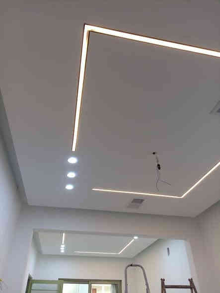 ---

🎨✨ أبو يوسف للديكورات ✨🎨
جمال بيتك يبدي من اللمسة الأخيرة.. وإحنا نضمنلك أحلى لمسة!

🔹 شغلنا يشمل:
✅ جبسون بورد بأحدث التصاميم
✅ صبغ وطلاء بأجود الأنواع
✅ تغليف جدران (بديل الرخام + بديل الخشب)
✅ سقوف ثانوية حديثة

📍 الخدمة حصراً داخل الموصل
✔️ التزام، سرعة، وأمانة بالعمل

📞 للتواصل: [‏‪بي واتساب***********‬‏]

✨ مع أبو يوسف .. خلي بيتك يحچي بذوقك ✨
