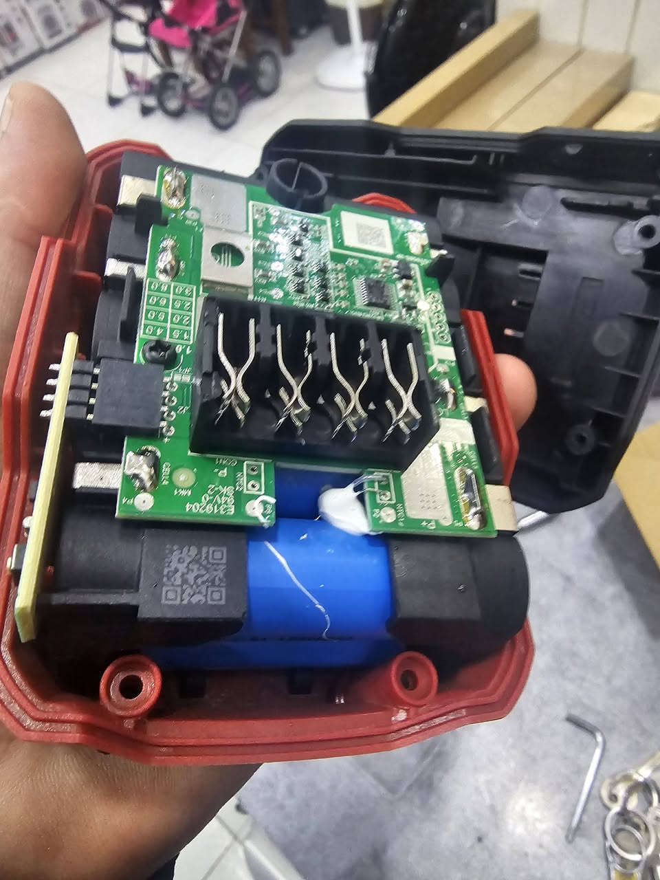 فقط جملة *********** واتساب
