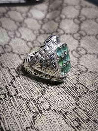 خاتم زمرد (٩) حجر الزمرد افريقي طبيعي  صياغه ايران فضه ثقيل وزنه ٣٦ غر...