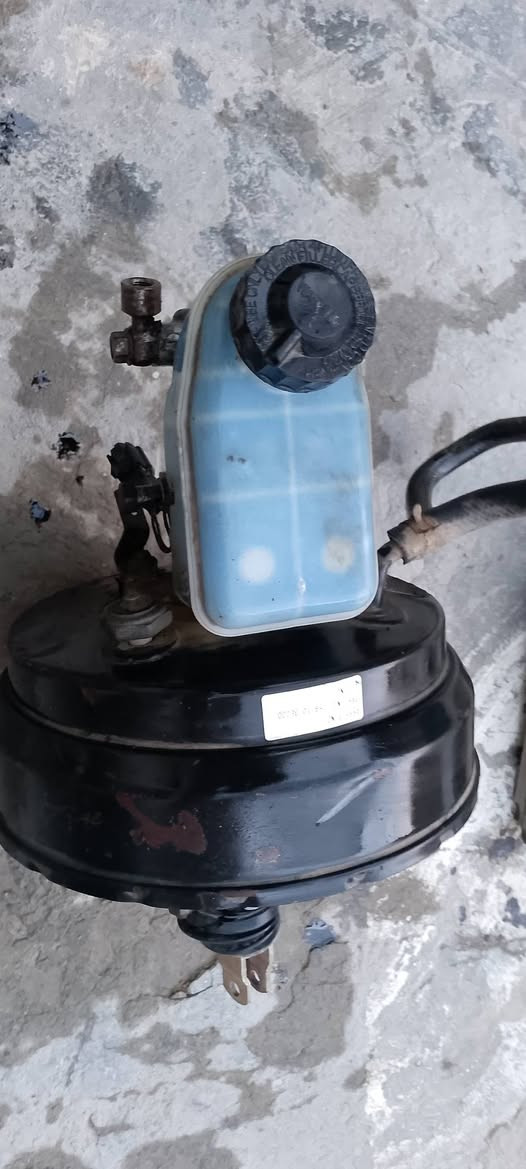 سلام عليكم شباب غراض كالوبر للبيع شتريد موجود خابر وتدلل كلمن وسعره ***********
