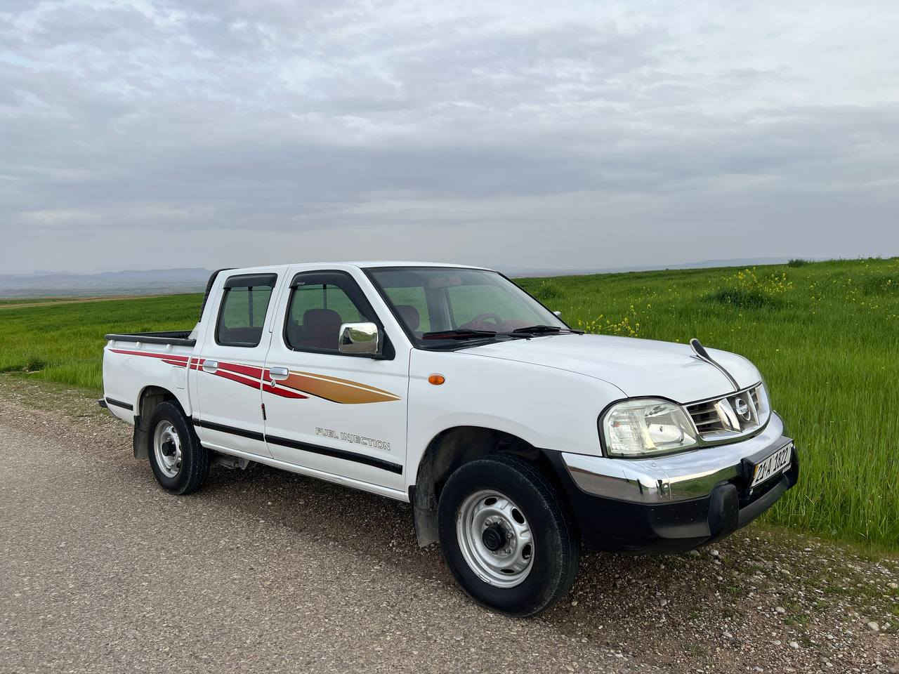 نیسان پیکاب  2008
سەنەوەی و ژینگەو ڕێگەوبان تازەیە تا 2029
بەناوی خۆمانەوەیە   شاشە هایپات 
سبوخی نیە بەس  دووسێ پەڵە ساردی هه یه 
چوارتایەی لۆکە  بەشەرتی ڕەقەو تەقە 
مەکینەی لۆکە نەکراوەتۆ  هه مووگیانی بەشەرت
ژمارەی 
مووبایل  ***********
