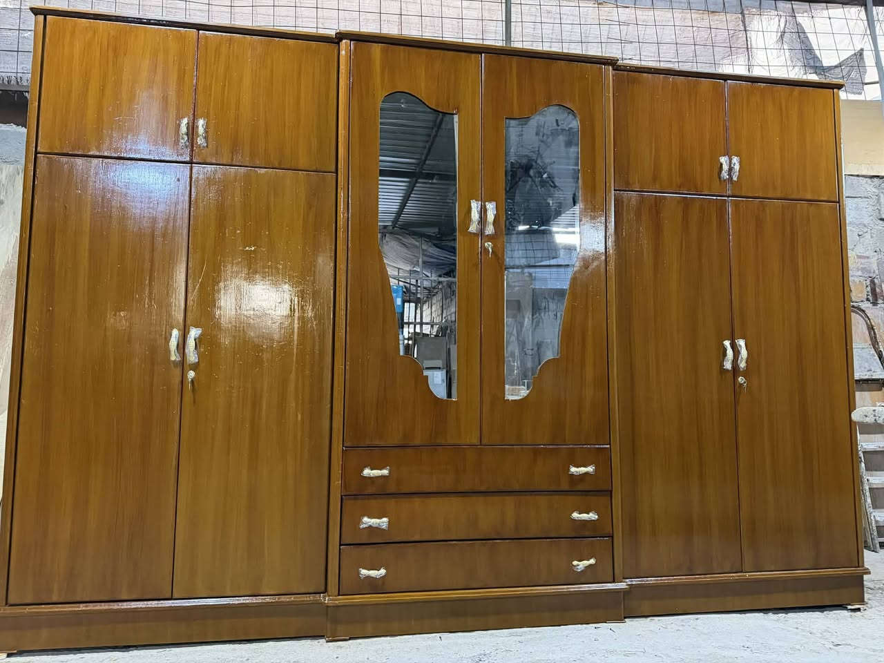 سلام عليكم كنتور ٦بوب طابقين حطاطه دنك السعر ٤٢٥.
{***********}
{***********}
