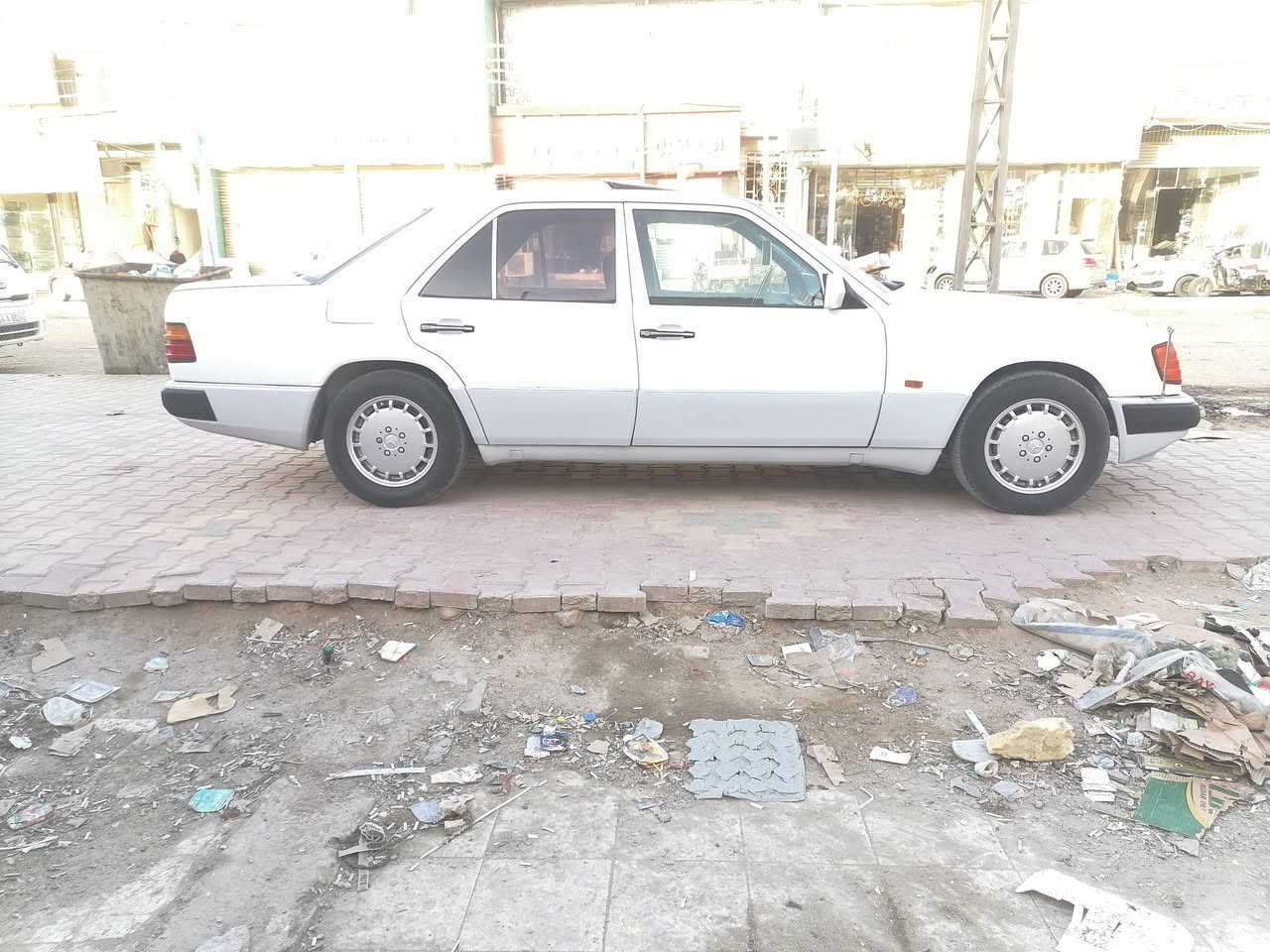 السلام عليكم. مارسيدس دب لبيع فقط مديل 89 مكينه 2500. مكفوله من الضربه ومن القياس عنواني ناصريه مرگز سعر 75 وبيه مجال متواجد اتصال فقط على هذه رقم ***********
