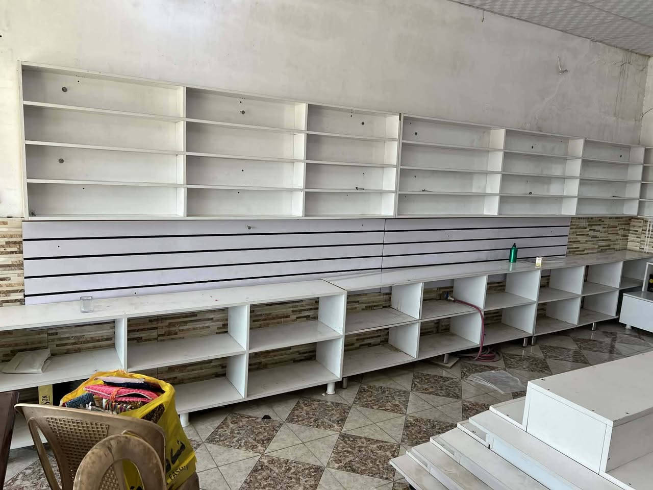 ئەوانەهی یەک کەسن لەڕانیە ماڵی ئەوەیە دوکان دانێی


**إذا كنت صاحب هذا الإعلان وتريد حذفه لأي سبب، رجاءا أرسل رسالة إلى الدعم الفني**